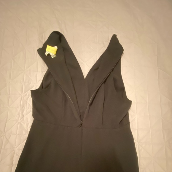 Banana Republic size 4 black pleated blouse - Picture 2 of 5